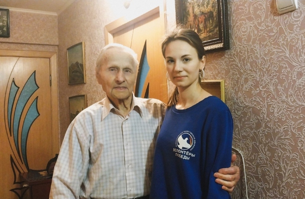 Добровольцы поздравили Максима Васильевича и Георгия Георгиевича